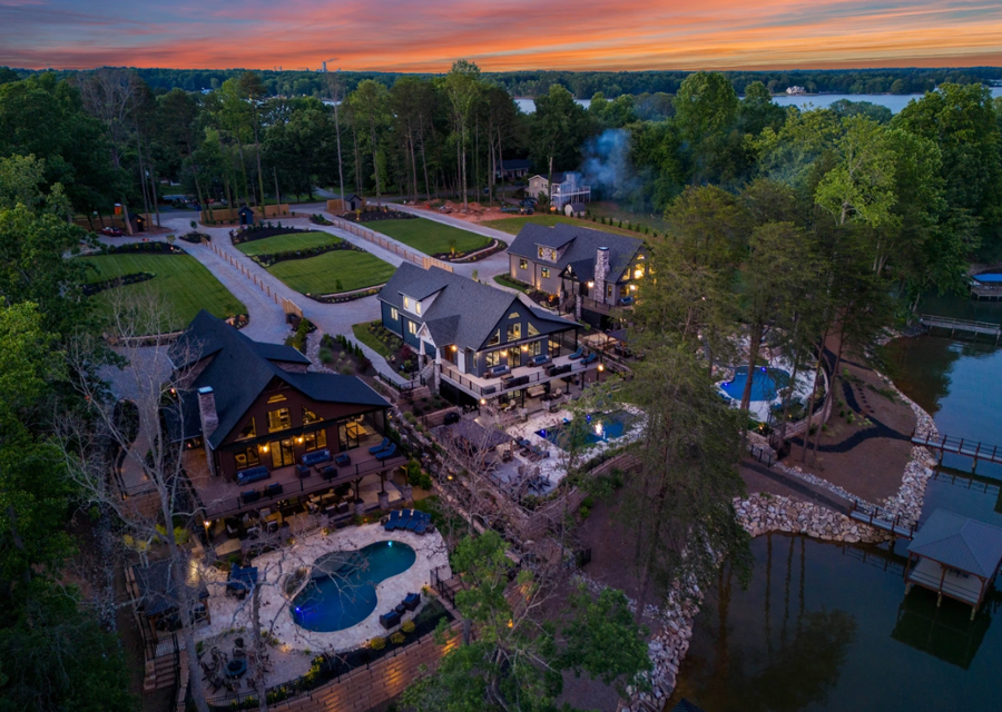 7-Night Luxury Vacation - Lake Norman, NC